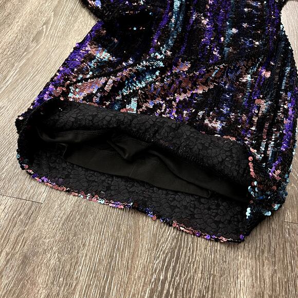 EUC Dress the Population Lola Sequin Mini Dress Sz M Long Sleeve Scoop Back NYE - Picture 14 of 16